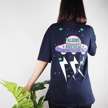 Aliens Are Real Sırt Baskılı T-shirt